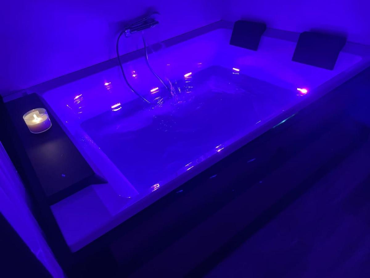 Love Room Gemozac Ngoại thất bức ảnh